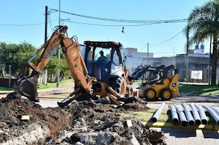 EDOS avanza con la extensión de la red de agua que beneficiará al barrio Pampa Soler