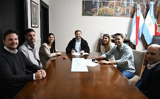 La Municipalidad cedió un espacio a la ONG Volando Alto firmaron para acciones sociales y educativas