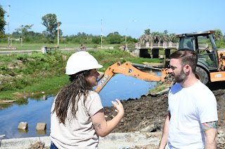 Azcué recorrio obras pluviales que ejecuta la municipalidad de Concordia