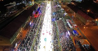 Ante un gran marco de público y toda la pasión de las comparsas comenzó el Carnaval de Concordia