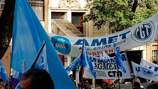 Paro docente con movilización a Paraná