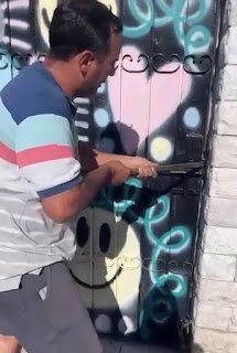 Detuvieron a una docente por dejar encerrados a niños con TEA y abandonar el lugar
