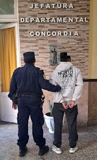 Agredió a un funcionario municipal y terminó detenido tras darse a la fuga