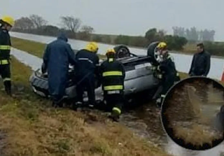 Volcó una familia que transitaba en camioneta por la Autovía 14