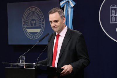 El Gobierno ordenó desclasificar archivos vinculados a las Fuerzas Armadas en la Dictadura