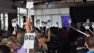 Docentes rechazan oferta salarial y exigen mejoras en la paritaria