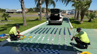 Paso Cerrito: dos mujeres llevaban 130 celulares de contrabando hasta en el motor del auto