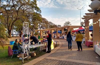 Primera Feria del Río del año en la Costanera
