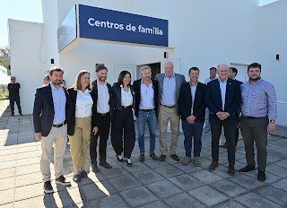 El gobernador recorrió instituciones de Concordia donde se implementa el programa nacional Centros de Familia