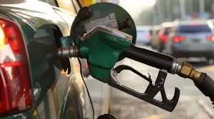 Reglamentan el autoabastecimiento en estaciones de servicio