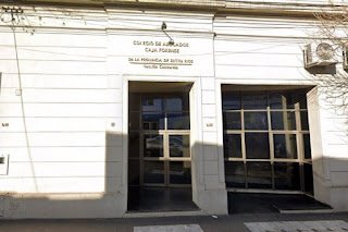 Cierre de un local por juicio laboral. El Colegio de Abogados respondió a las críticas del Centro de Comercio