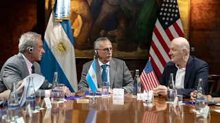 Reforma sanitaria nacional: supervisión de vacunas, control de alimentos y revisión de organismos