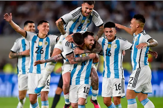 Se filtraron los 18 jugadores de la Selección Argentina que estarán en el álbum del Mundial 2026