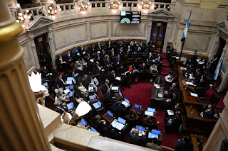 El Senado aprobó por amplia mayoría un aumento para las jubilaciones