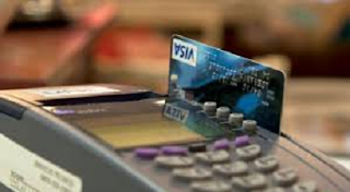 Preocupa a comerciantes el aumento de tasas en tarjetas de crédito